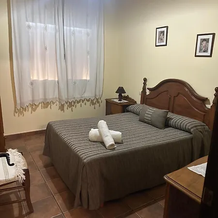 Ar Molino De Viento بيت للعطل La Roca de la Sierra